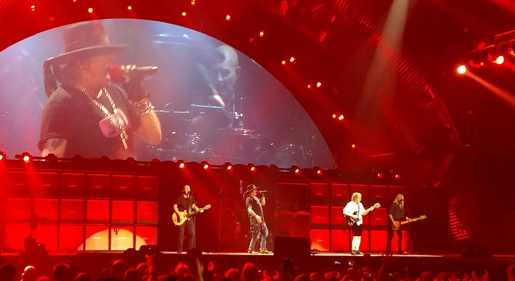 AC/DC z Axlem Rose'em na koncercie w Waszyngtonie w 2016 roku